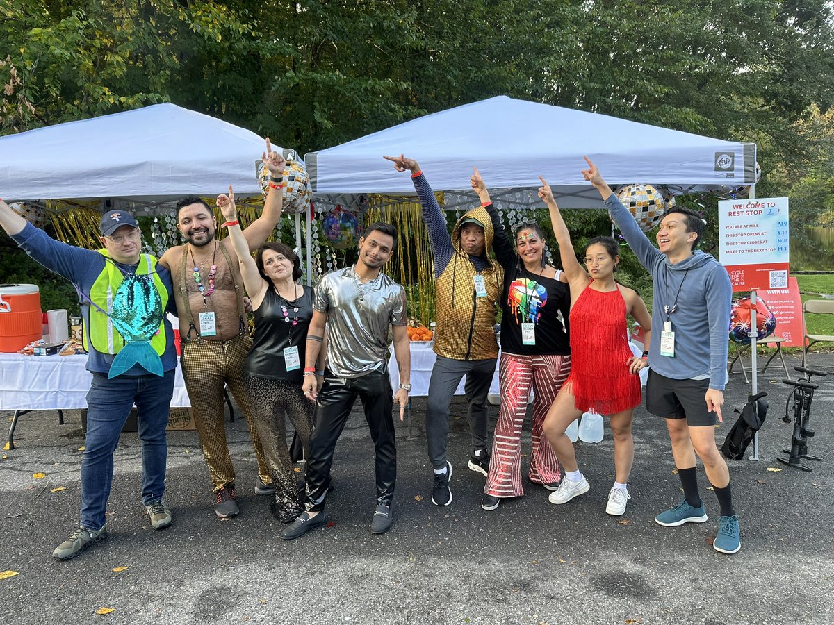 RichardCanlas9's tweet photo. Rain or shine!! Glad to be back as medical crew. Always a pleasure to give back to the community! #endAIDS #C4C #cycleforthecause https://t.co/k84fb0PcQX