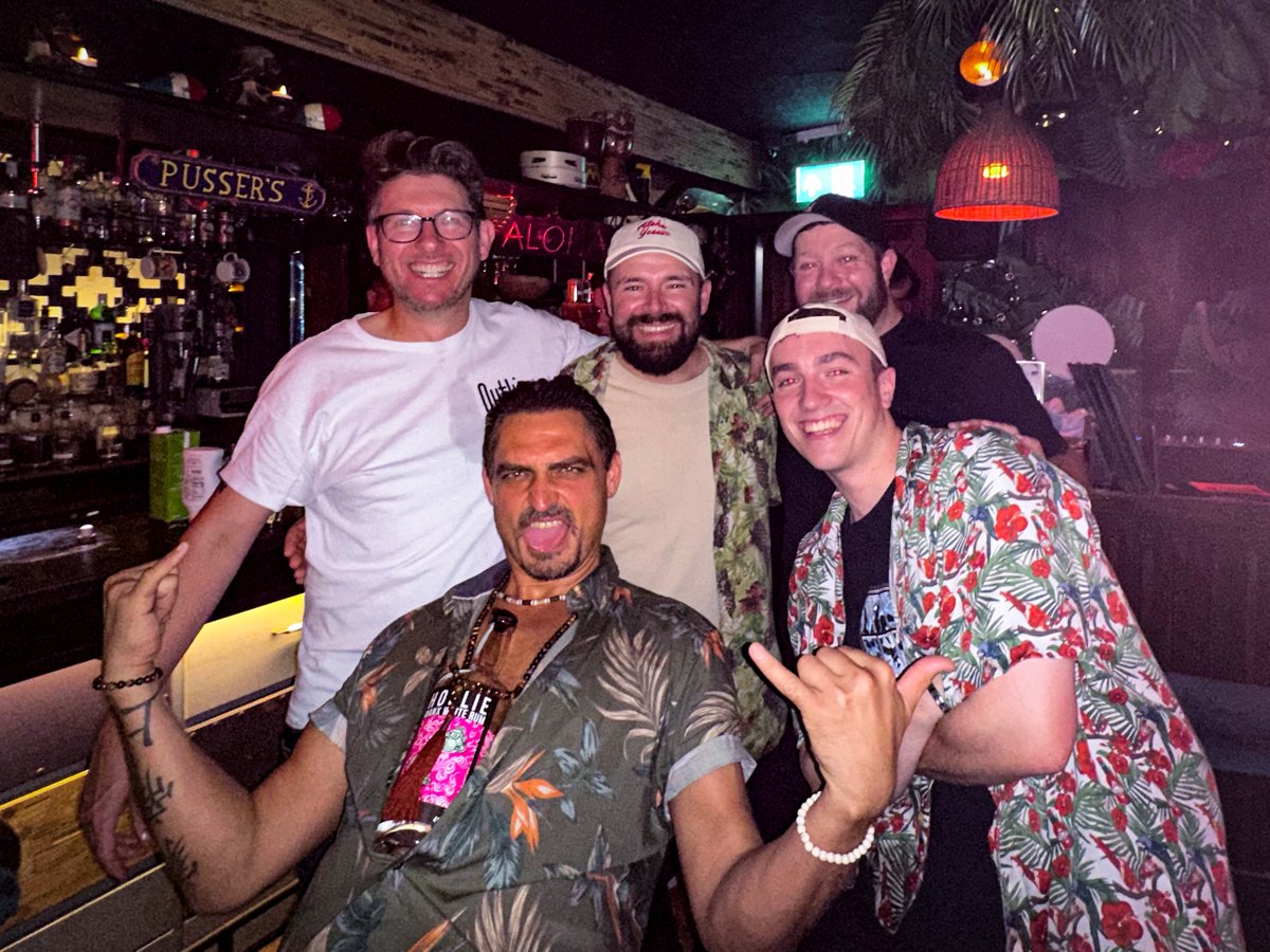 locateiom's tweet photo. SUCCESSFUL NIGHT ✅

Last week @OutlierCompany teamed up with tropical cocktail bar Kiki Lounge for a bar takeover at the popular @lakikane bar in London, Islington 🍸🍹

If you haven't already, catch up on how the evening went: https://t.co/9WagkVaTXm

#isleofman #locateiom https://t.co/uysVcbGf9m