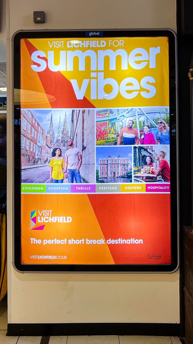 Still giggling at <a href="/FoilArmsAndHog/">Foil Arms and Hog</a>’s gig from last night at the airport. We all know we can get our thrills and chills in Lichfield. #AirconPaul #Daikin3.2