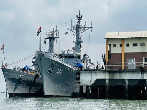 ani_digital's tweet photo. Indian Navy's First Training Squadron warships reach Malaysia
Read @ANI Story | https://t.co/CLscgD8cKP
#IndianNavy #FirstTrainingSquadron #Malaysia https://t.co/FqZa8iINBu