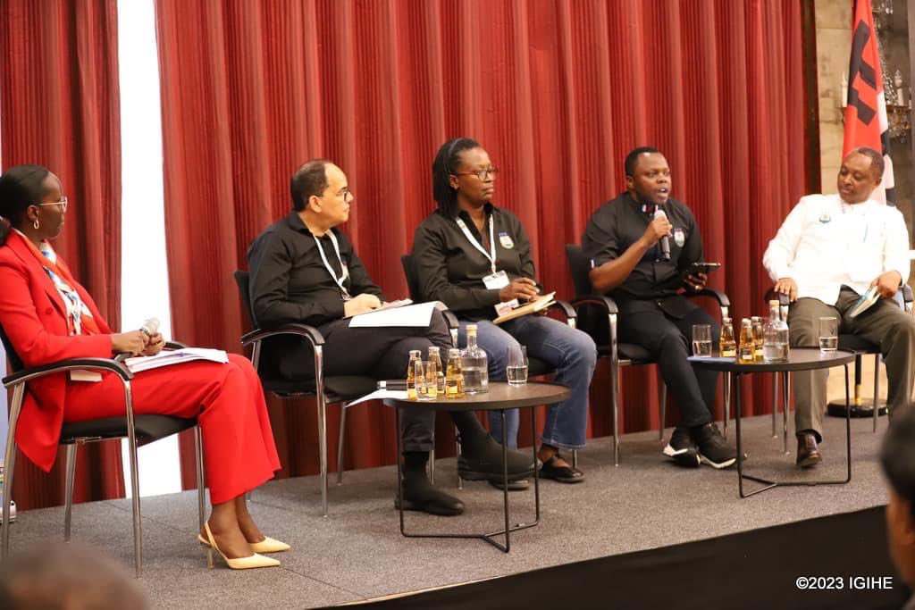 Paccy3's tweet photo. RPF INKOTANYI Europe Retreat
Great points shared by our Panelist on Good Governance 
@Cesar_Igor_ @MCRwakazina @jnabdallah @ashyaka 

Urubyiruko tubarimo umwenda. https://t.co/hf5EOZKB7o
