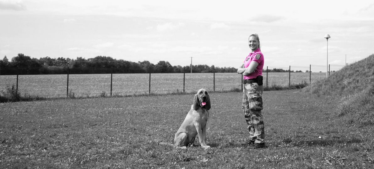 Gendarmerie_079's tweet photo. Aujourd'hui, Julie et Saya se sont revêtues de rose pour soutenir la bonne cause !
N'hésitez pas à faire un tour sur @Association Les Prinseinses , une association deux-sévrienne qui fait de la prévention contre le cancer du sein et qui promeut la recherche contre la maladie ! 📷 https://t.co/hr9gpYmkkQ