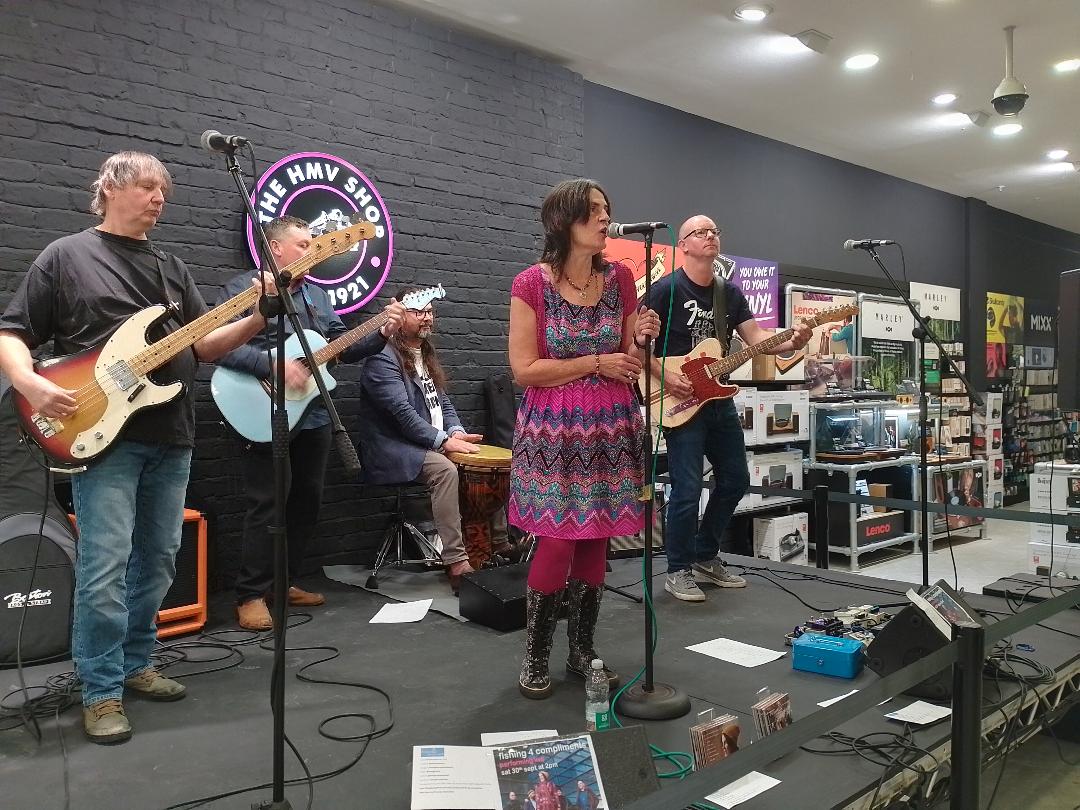 Fishing4Comp's tweet photo. Big thanks to the lovely folks at @hmvManchester for the opportunity to play in store on Saturday😊💟🎸🎸🎸🥁🪘✨It was fun😊🎸🎸🎸🥁🪘✨
#hmvLiveandLocal #hmvManchester #grateful https://t.co/et34TTyvkf