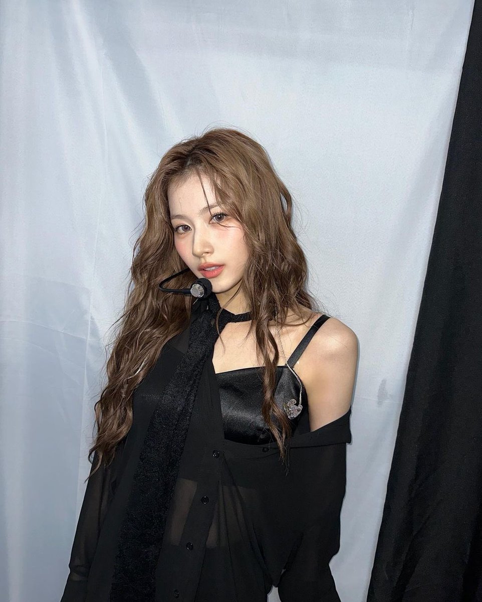 sanabesttgirl's tweet photo. sana instagram update https://t.co/21VWtIRcz1__sana https://t.co/FB7J3TEwT2