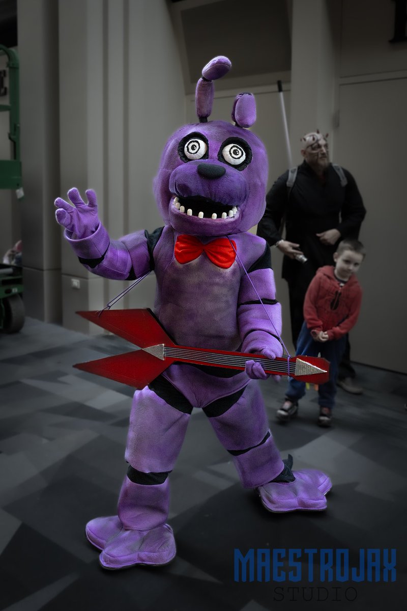 MaestroJax16's tweet photo. I got to go to FanX last weekend and took my camera to photograph some awesome cosplays! I am limited what I can send in my post, so I will choose my 4 favorites from each fandom and post them seperately. This round lets add Five Nights at Freddy’s! #fanx2023 #fanxsaltlake #fnaf https://t.co/Q3JNLcivFw
