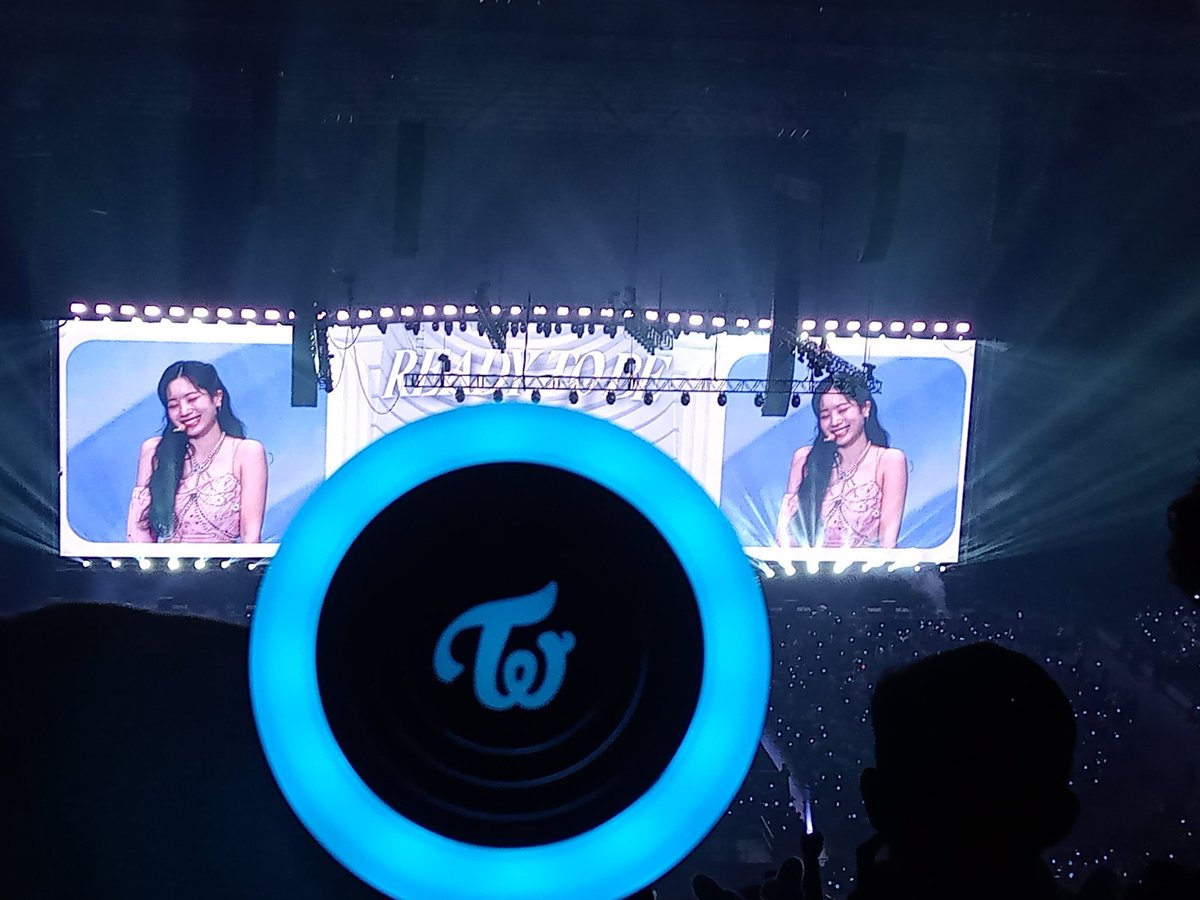 itsmejayhoon's tweet photo. Forever Once 🍭. Thank you Twice for making my day feel special! 🫶🏻

#TWICE_5TH_WORLD_TOUR https://t.co/PvpAFTzzNV