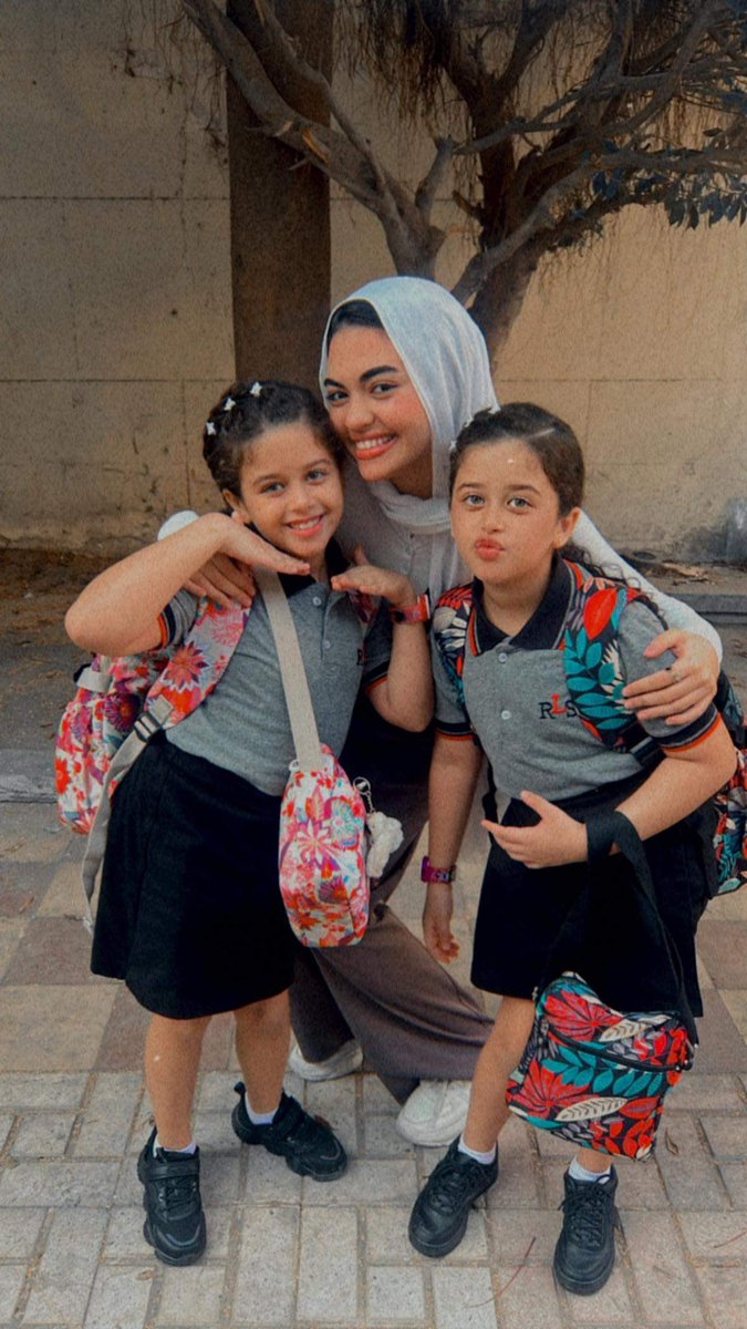 ShawerNancy's tweet photo. Cutest aunt ❤️ @maha_gamaal 
Habaybi in their first day of school ❤️ https://t.co/FGozZcHAHD