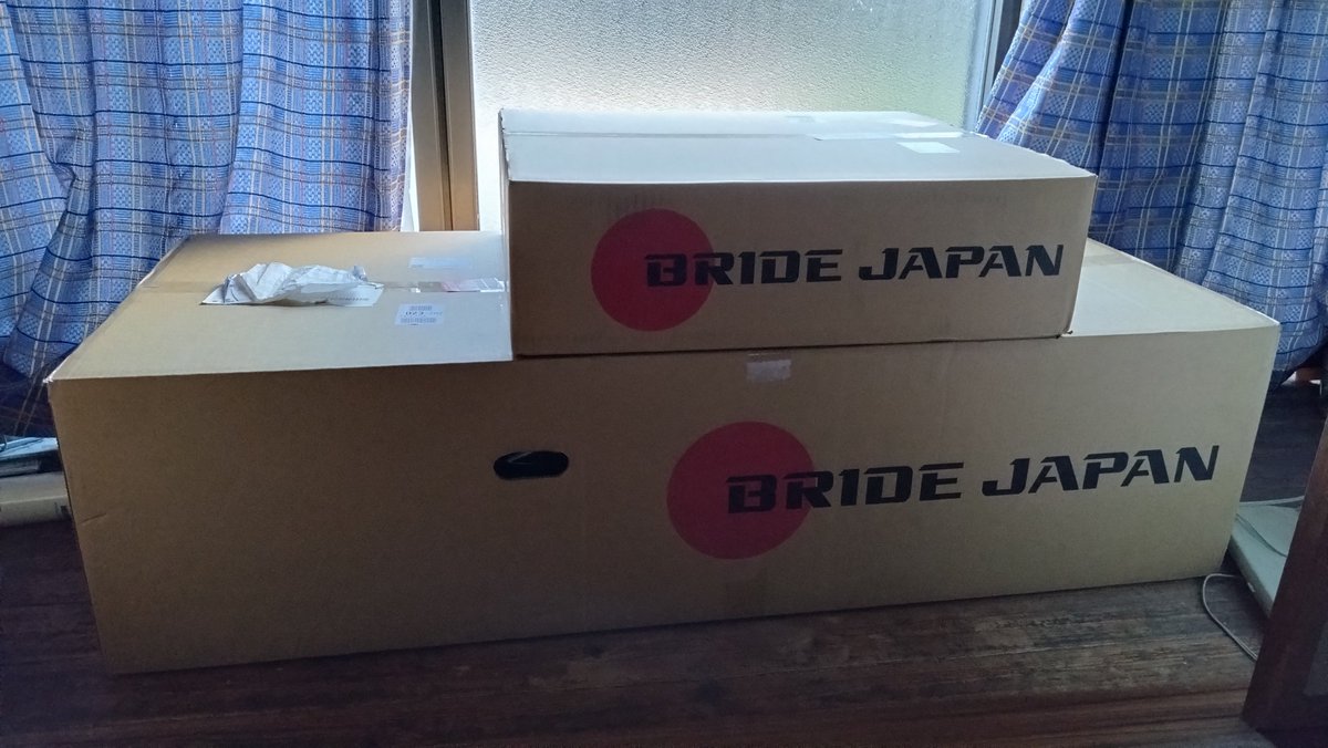 omo_peer's tweet photo. ちょいちょいちょいー😂
もう届いたんだがー☺
検品はのちほど。
#GRヤリス
#GIAS3
#BRIDE
#ブリッド https://t.co/wKEt3fmE3j