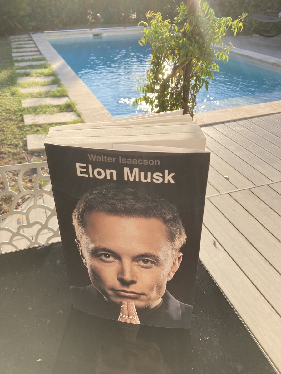 Great reading last weekend. Much more than a biography: a business book 🔥 @elonmusk 🚀@WalterIsaacson 👏 #multiplanetaryspecies #inspiring #mars