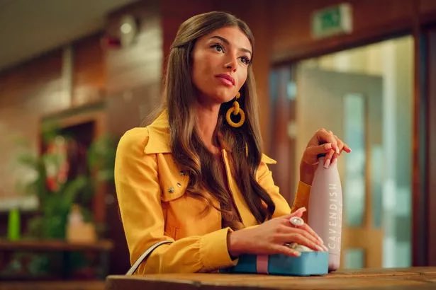 jojo_jeoo's tweet photo. ~Ruby Mathews
Her character is epitome of one sided love;how all of sudden she fell in love with Otis,she couldn't admit it at first but when she confessed,the reply she got was the https://t.co/HWQ0Vcr3bW final season,I really felt bad for her.Her desire for being in Otis's ++ https://t.co/Lez2y3G7r0