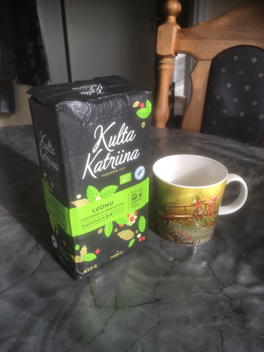hvac_jamo's tweet photo. Päiväkahvien mietteitä. Haluaisitko nähdä kun pelastaisin kahvikupin hinnalla kaikki Maalla olevat kanssakulkijat 🤔❤️? … joihin kuuluu myös arviolta noin 8 miljardia ihmistä ❤️. #päiväkahvi #miete #maailman #pelastus #operaatio https://t.co/20hUv2FmED