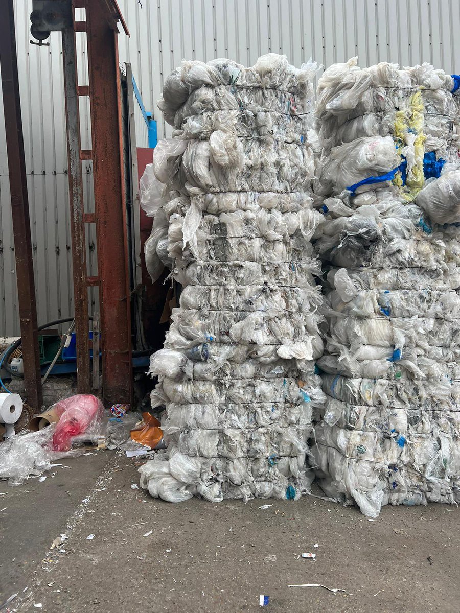 PakirePolymers's tweet photo. At Pakire Polymers, we specialise in providing straightforward and lucrative recycling solutions.

https://t.co/uvDYS3u9kF

#plastic #recycling #plasticrecycling #wastemanagement #recyclingindustry #plasticpellet #recycledplastic https://t.co/409uCA7ATy