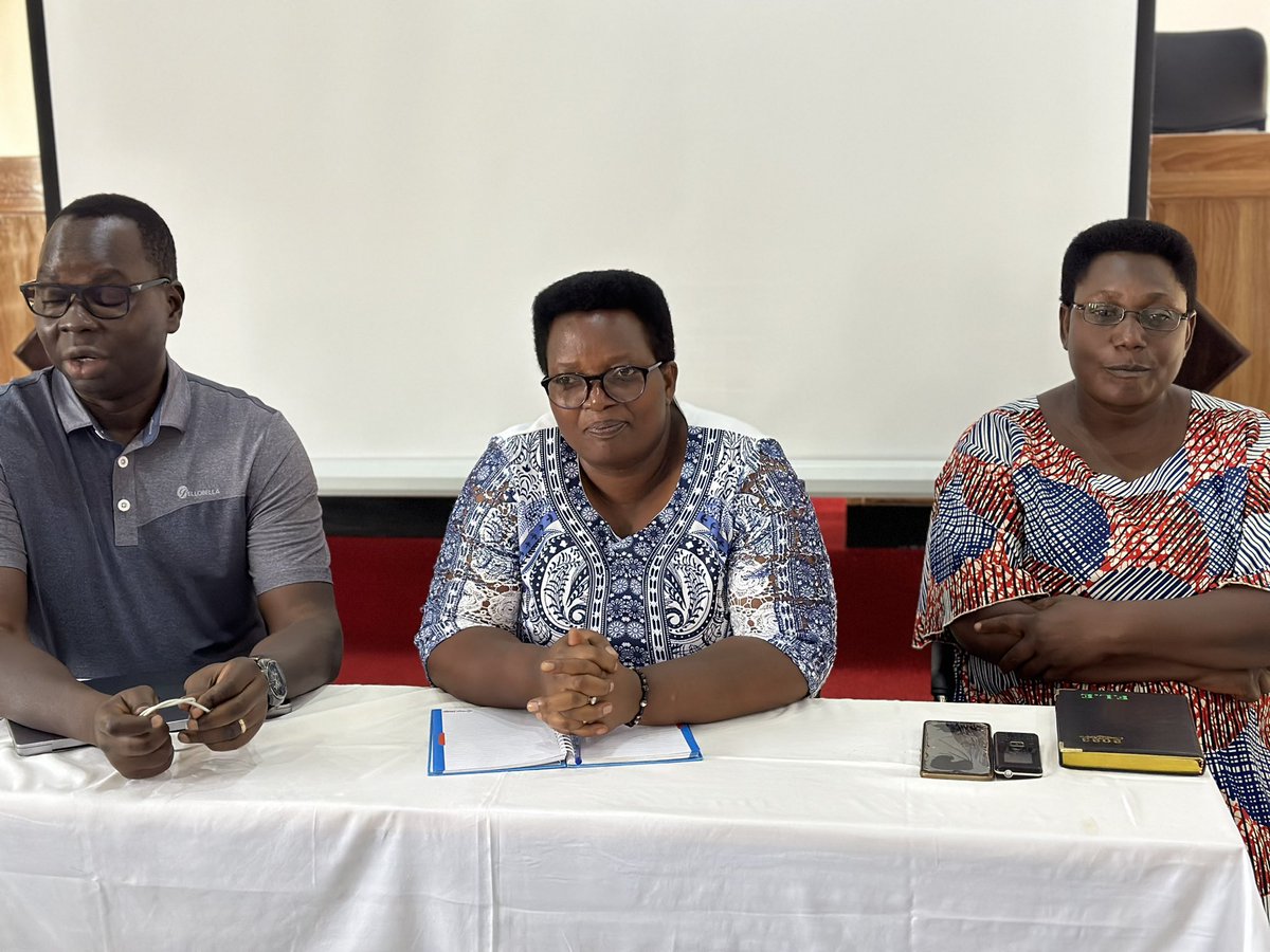 Formation de Formateurs en Éducation à la Santé et au Bien-Être des Jeunes et des Ado, marquant le démarrage du Projet Burundi Bwejo. Permettre aux jeunes et ado de faire des choix éclairés pour leur vie.
#MiniEducation
#UNFPA Burundi
#Ambassade Pays Bas