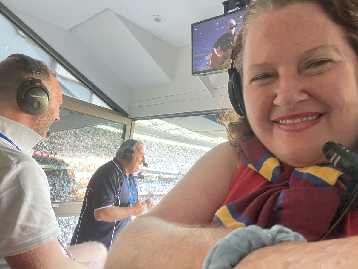 I take you behind the scenes of the National Indigenous Service Broadcast box for the 2023 AFL grand final in my latest episode of Streets of Your Town. What a legend crew! omny.fm/shows/streets-…