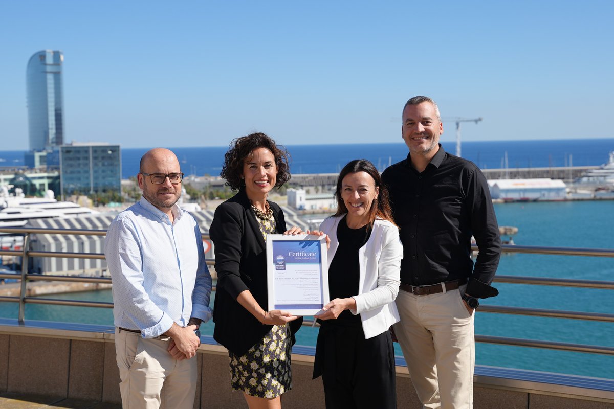 PortdeBarcelona's tweet photo. Acreditem les dues primeres empreses d’Aragó amb la marca de qualitat del #PortdeBarcelona! 😎🙌
👉 Best Way Zaragoza Forwarding i @JCVShipping s’han convertit en les primeres empreses d’#Aragó en rebre el segell #EfficiencyNetwork🏅
🔗 https://t.co/bAqVdA6iA6 https://t.co/XTrmzp1YTS