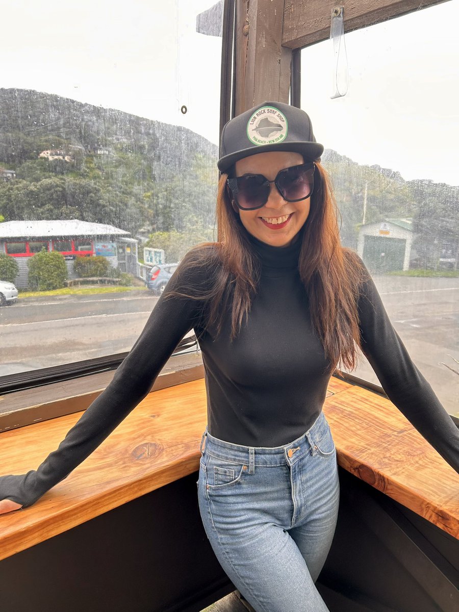 MichelleaBakker's tweet photo. New cap π§’ π #lionrocksurfshop
#piha #snapbackcaps π©΅π https://t.co/5QHDD0Bzy5