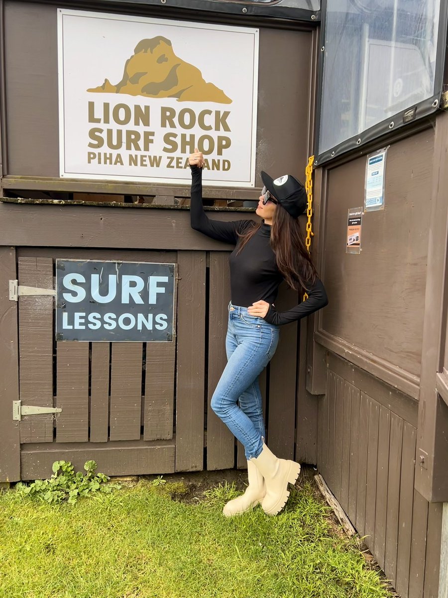 MichelleaBakker's tweet photo. New cap π§’ π #lionrocksurfshop
#piha #snapbackcaps π©΅π https://t.co/5QHDD0Bzy5