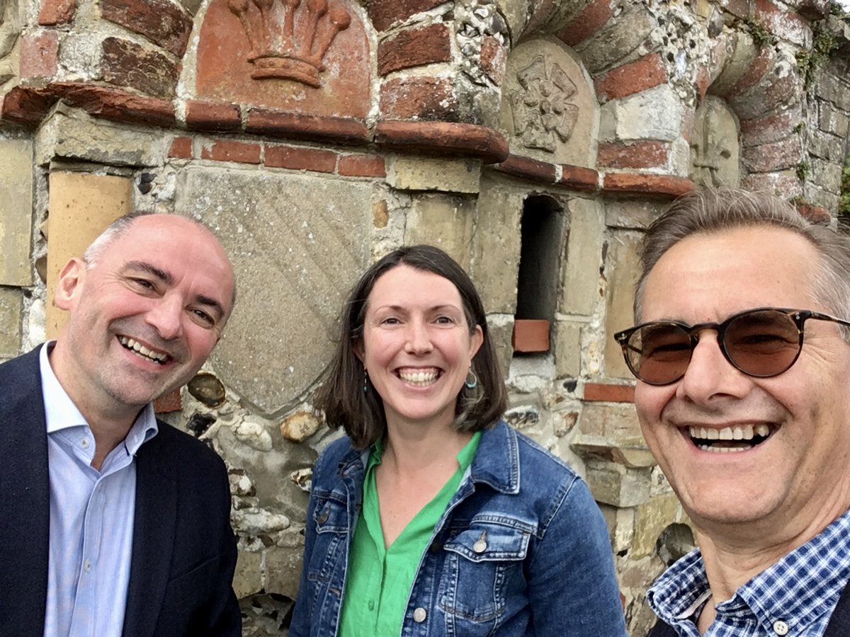 JGaddAssociates's tweet photo. What's the🐘in the room for MDs? Our MD Jeremy met @NCSquared1's Abi Knight + @HayesDavidson's @NeilHughesHD to discuss this ahead of the launch of our new ✨free to clients✨initiative for #employeeowned leaders like them. See us at @EmployeeOwned Conference in Nov for more. https://t.co/kYnunhkHcH