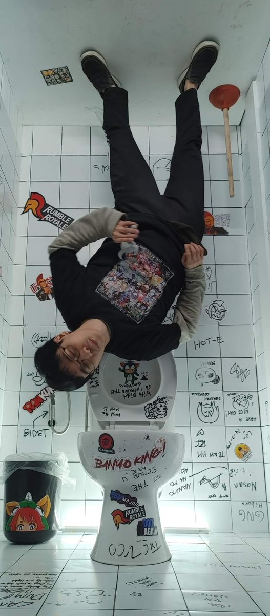 TeamGoodKnight's tweet photo. How to take a poop. ๐ฉ
#buttclenching Good Knight action. XD
#banyobrawler #reignsupreme #doitagain #revmajor https://t.co/SsqLZ9adey