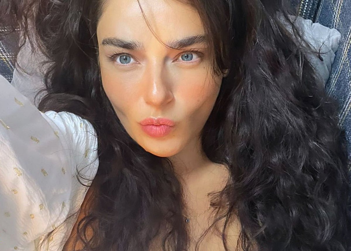 ne bu güzellik böyle Ayça Hanım 🤍☀️
#AyçaAyşinTuran • #KaderBağları