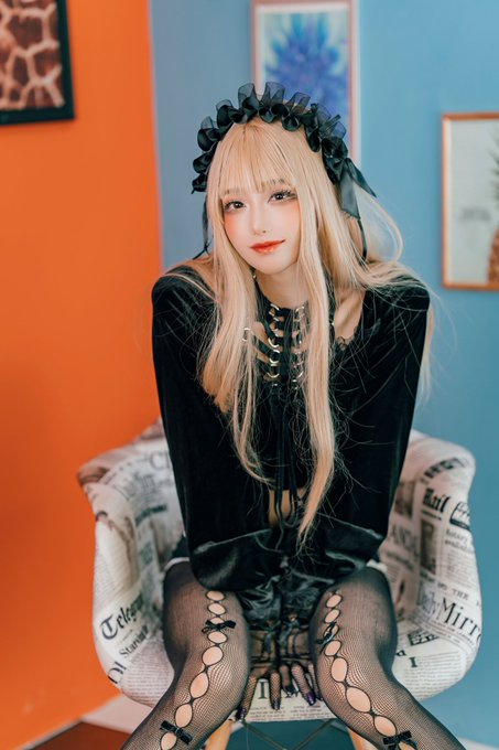 コスプレイヤーしろさきのTwitter画像32