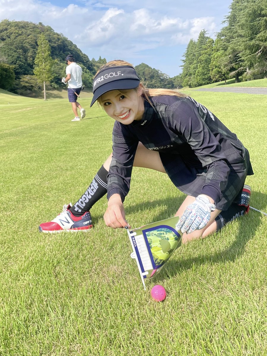 sara_venue's tweet photo. I participated in a #Web3 competition🇯🇵🏌️‍♀️⛳️🏌️‍♂️🏌️☀️
I was so happy to be able to join amidst such distinguished members. Thank you, everyone!

I won the Longest Drive Award✨😆 Next, I'm aiming for the championship✨😆lol https://t.co/diSKwoYN4V