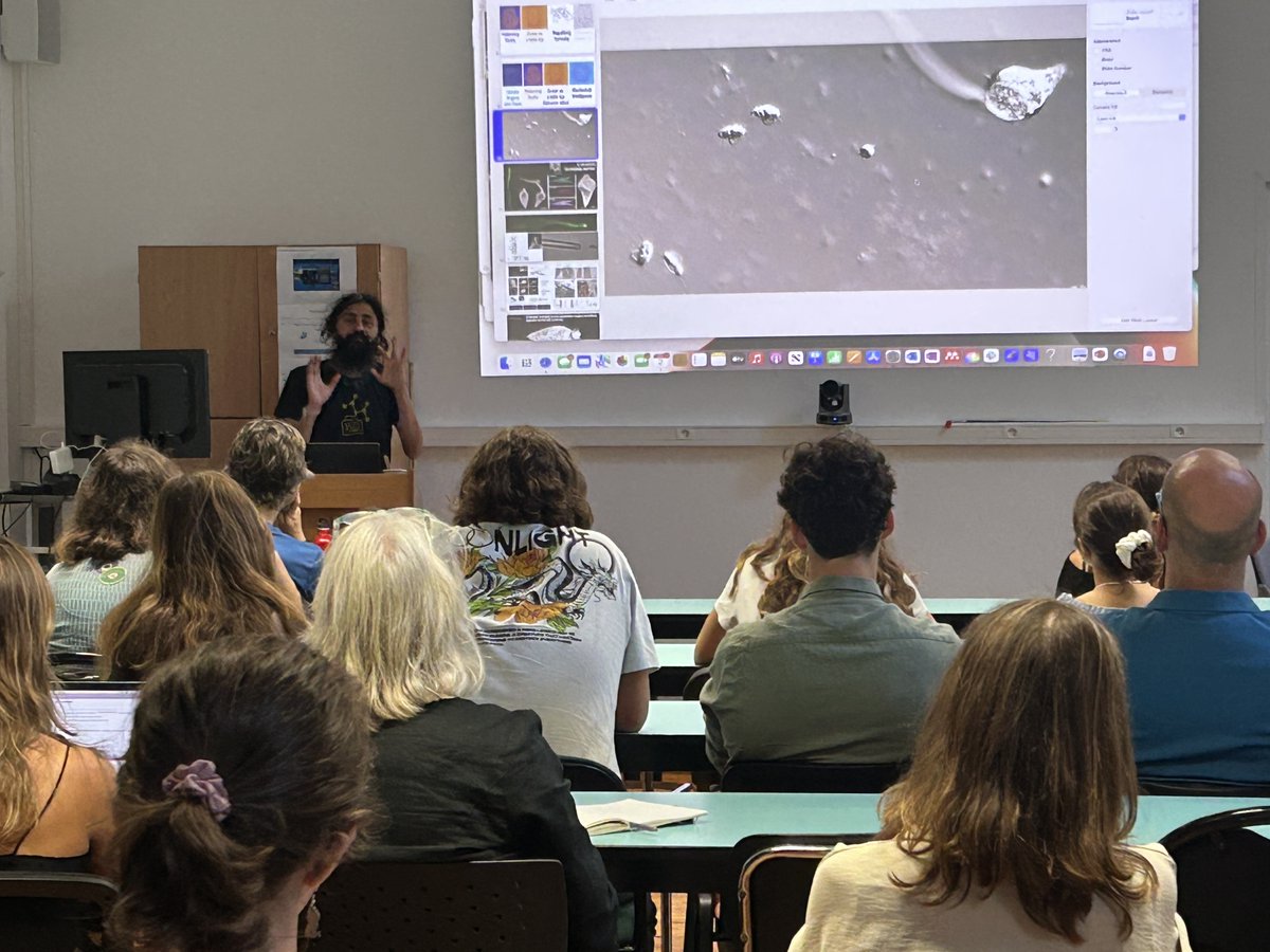 IMEV-Institut de la Mer de Villefranche (@imev_mer) on Twitter photo "Planktonic needles in the ocean: from behaviour to cell architecture"
Un séminaire présenté en ce moment par <a href="/PrakashLab/">PrakashLab</a> <a href="/JohanD13016359/">Johan Decelle</a> <a href="/EmbrcFrance/">EMBRC-France</a> en visite <a href="/IMEV_mer/">IMEV-Institut de la Mer de Villefranche</a> pour travailler sur les radiolaires ! "Planktonic needles in the ocean: from behaviour to cell architecture"
Un séminaire présenté en ce moment par <a href="/PrakashLab/">PrakashLab</a> <a href="/JohanD13016359/">Johan Decelle</a> <a href="/EmbrcFrance/">EMBRC-France</a> en visite <a href="/IMEV_mer/">IMEV-Institut de la Mer de Villefranche</a> pour travailler sur les radiolaires !