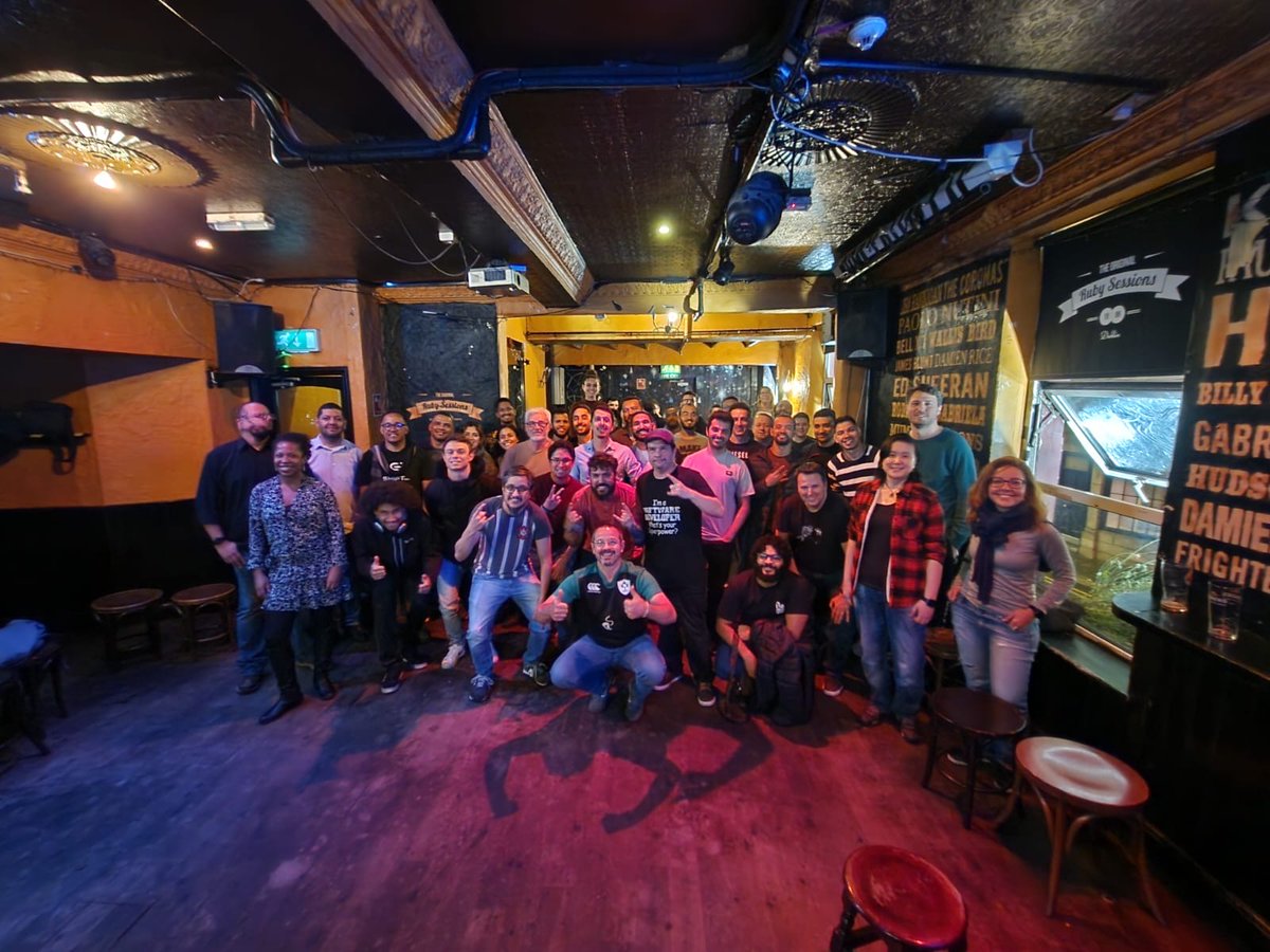 lgrodev's tweet photo. Celebrating 🎉 11 incredible years! This weekend, we united over 50+ IT/Tech professionals from every corner of #Brazil 🇧🇷 in our monthly meetup. Continually showcasing the vibrant potential of our community and the transformative power of networking 🤝. Through these events, numerous participants have secured job opportunities and significantly enhanced their quality of life 🚀. We're buzzing with excitement for what's next! #meetup #bolhadev 💪