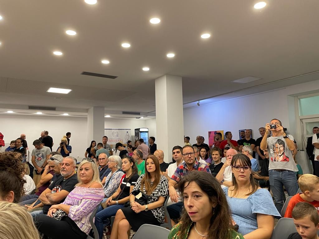 italyinbih's tweet photo. Successful weekend for #Mostrip, the must-attend event for comic book enthusiasts where 🇮🇹 once again proved to be a protagonist. We are proud to be a long-standing partner of this event, a consolidated symbol of the historical and cultural bond between🇮🇹 &🇧🇦. https://t.co/DJw2uRERPW