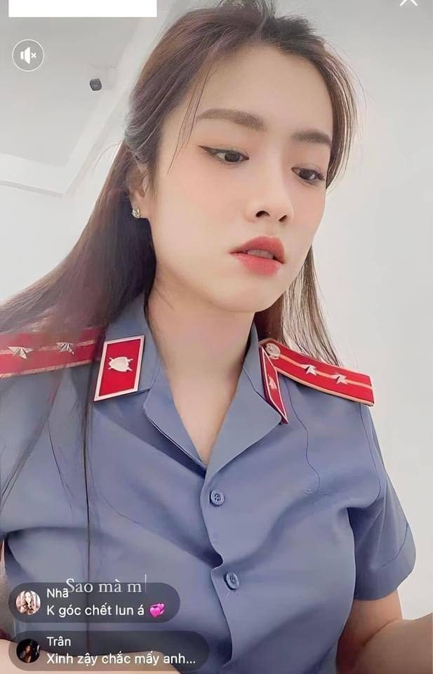 Linlinngu_'s tweet photo. Nghe nói đang hotttt 🔥 https://t.co/ahm0249DeP