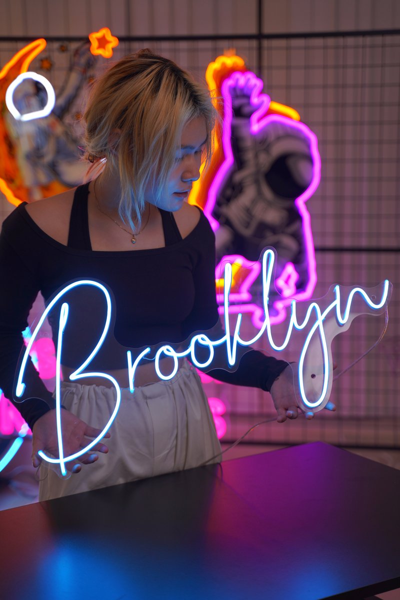 Orant_Neon's tweet photo. With our #NameNeonLights, brighten your life! These personalized signs are ideal for giving your house, workplace, or event some individuality and flair.
.
#orantneon #signage #design #customlight #businessdesign #neonlightsforbusiness #nameneonlights https://t.co/4bhd0S39ad