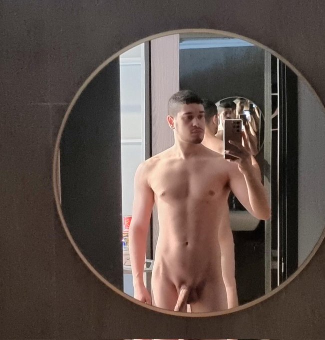 Shower time. Wanna join? https://t.co/PEhIptyWAT<a href="/tag/xhamster"class="tags"><span>#xhamster</span></a>