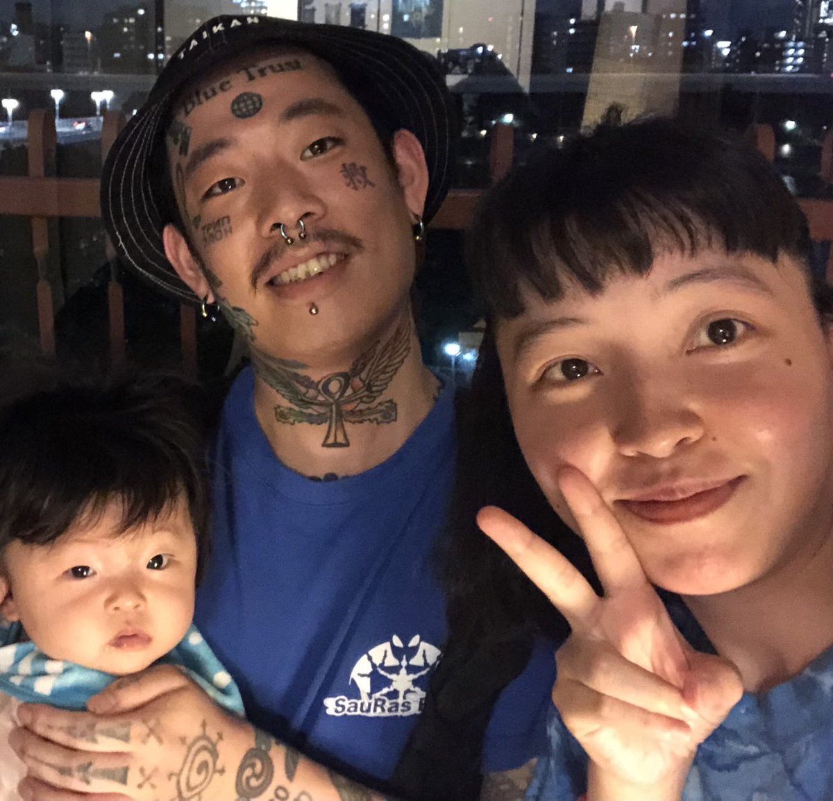 kawara_record's tweet photo. 緊急告知！
なんと明日10/3火、愛染 eyezenの誕生日パーティーを瓦RECORDにて開催することになりました。
エントランス代は全額eyezenに贈呈します！
奥さんのMakiko Yamamotoも出産後初瓦DJです！
ど平日ですが、ほっこり寄ってください〜

Short Trip #25 "eyezen birthday bash" https://t.co/E7msreFD85