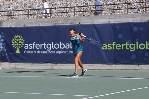 Tenis España (@rfetenis) on Twitter photo 🥹 Cuatro años y varias lesiones después
🏆 <a href="/_evaguerrero/">Eva Guerrero</a> se reencuentra con la victoria tras y conquista el #ITF W25 de Santarém
🫶 Felicidades, Eva. ¡El trabajo duro siempre tiene recompensa!
📲 rfet.es/es/noticia/eva…
📸 Clube Ténis Padel Santarém 🥹 Cuatro años y varias lesiones después
🏆 <a href="/_evaguerrero/">Eva Guerrero</a> se reencuentra con la victoria tras y conquista el #ITF W25 de Santarém
🫶 Felicidades, Eva. ¡El trabajo duro siempre tiene recompensa!
📲 rfet.es/es/noticia/eva…
📸 Clube Ténis Padel Santarém