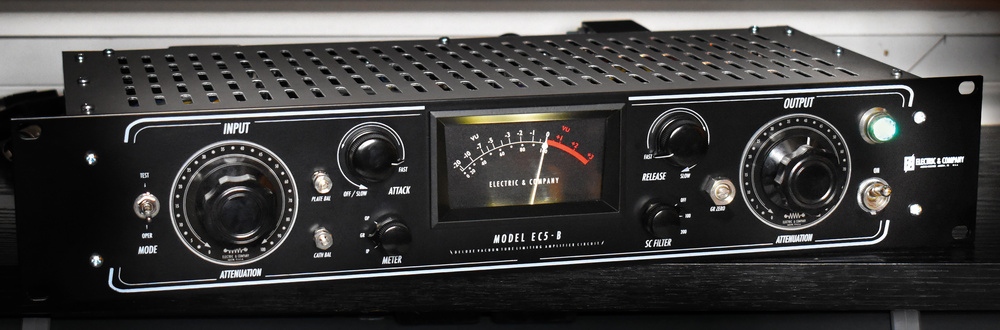 soundonsoundmag's tweet photo. If you are looking for a great‑sounding, characterful and versatile Valve Compressor/Limiter then the EC5B from @electric_and_company could be just the ticket
Visit https://t.co/Shm1O8B44X for the full review
#tubecompressor #tubecompression #recordingstudio #recording https://t.co/duy4aiJA4u