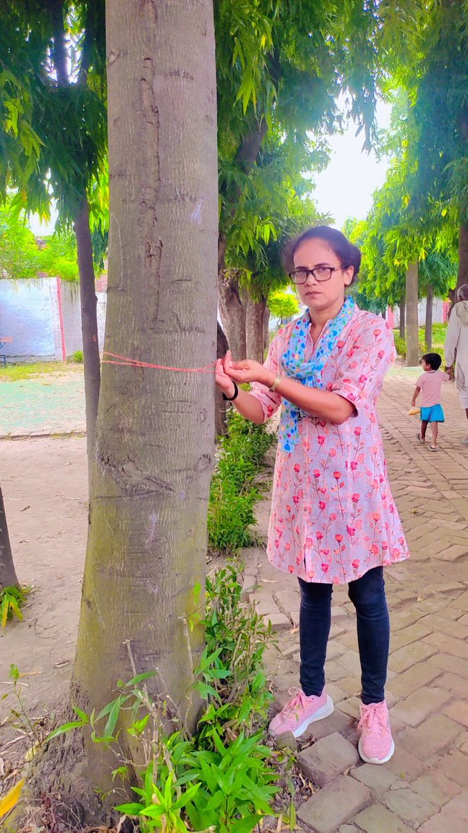 UPSDHAURERA's tweet photo. #प्रकृति_मित्र🌳
Name- PRADEEP KUMAR VERMA 
Designation- IHT
Address - CUPS DHAURERA NAWABGANJ BAREILLY 
@shikshansamvad
@RedTapeMovement 
@teachersclubup @UNEP @Nature @eriksolheim @myogiadityanath
@narendramodi #nature_friend
साभार- टीम प्रकृति मित्र मिशन शिक्षण संवाद https://t.co/E0Fm6nB7DF