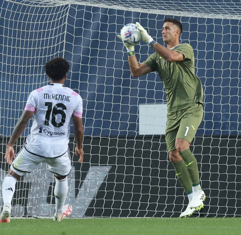 musso_juan's tweet photo. Merecíamos más, pero hay que estar contentos y orgullosos del partido que hicimos. Siempre #ForzaAtalanta ! #SerieATIM #AtalantaJuve 

Meritavamo di più, ma dobbiamo essere contenti e orgogliosi della prestazione. Sempre #ForzaAtalanta ! #SerieATIM #AtalantaJuve https://t.co/sOdhexl7jk