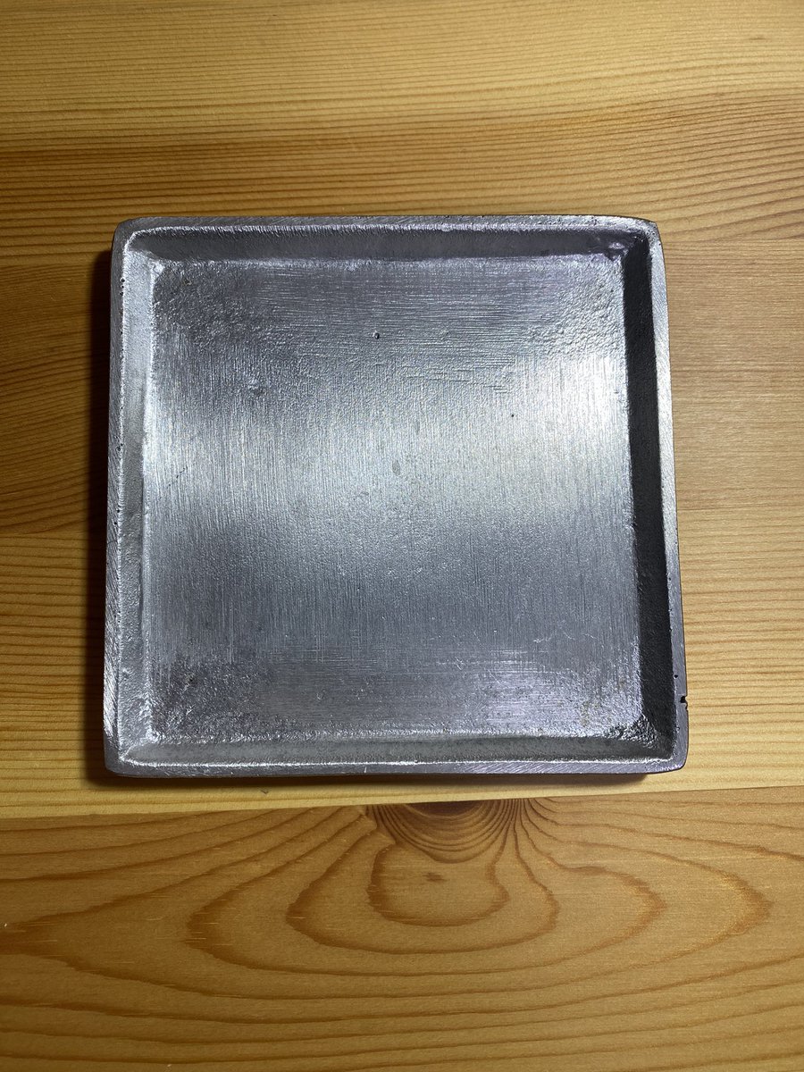 maro_7676's tweet image. 線香受けも購入✨
マルチに使えるかっこいいお皿😎
西大分のstorage roomで一目惚れ🤩
#お皿
#storageroom