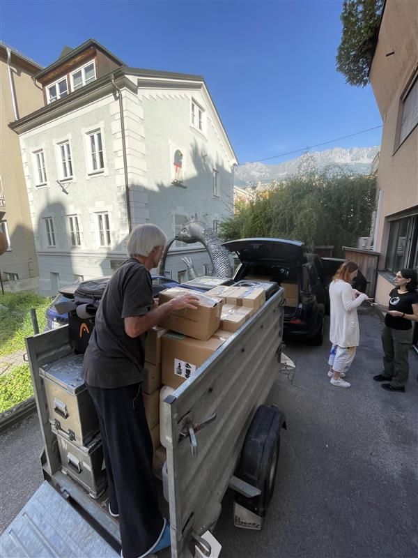 OroborosI's tweet photo. Over the weekend, we packed the trailer and headed to Schroecken to set up for this week’s #O2kWorkshop. We are eagerly awaiting the arrival of the participants and look forward to spending the week together. 
#bioenergetics #mitochondria #HighResolutionRespirometry https://t.co/0yAIvwH7wc