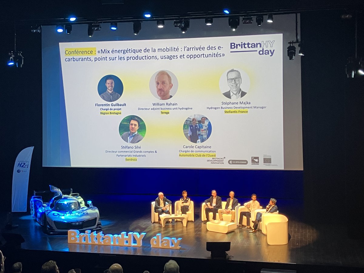 iberdrolafr's tweet image. 🔄 Retour en images sur les événements du mois de septembre

👉 Le salon #Energyear
👉 Le #BrittanHYday
👉 Le 24e colloque annuel du @ser_enr 
👉 Le forum annuel de l'excellence énergétique #EnergyTime

Merci à tous ceux qui sont venus à notre rencontre lors de ces événements !🙌