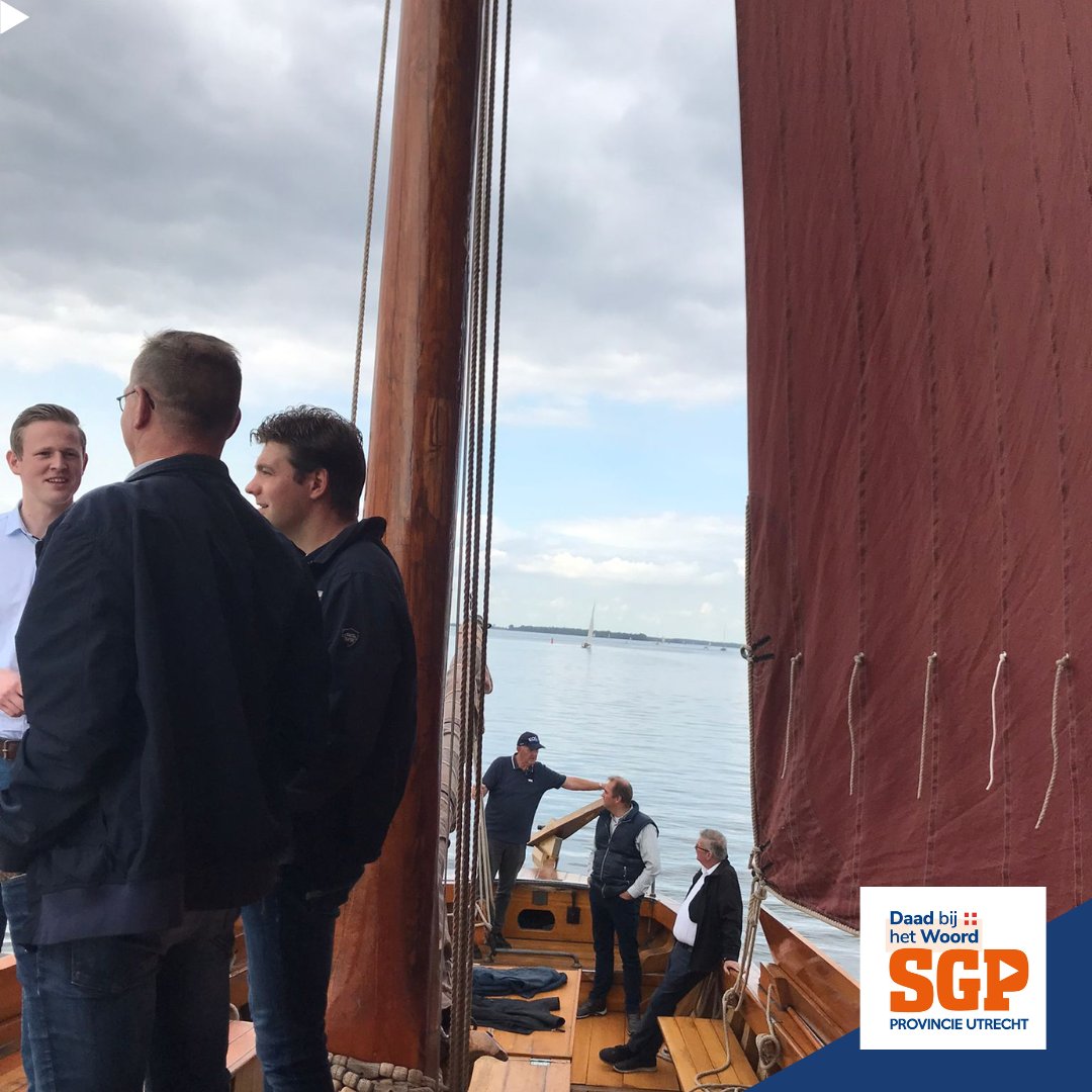 sgputrecht's tweet photo. Tijdens de aftrap van onze campagne (feb '23), maakten de aanwezigen kans op het winnen van een bottertocht. Zaterdag was het zover: we gingen het water op met de winnaars. Het was een mooie middag!
We blijven ons inzetten voor dit prachtige stukje culturele erfgoed!
#botters https://t.co/MhM8T0xhj5