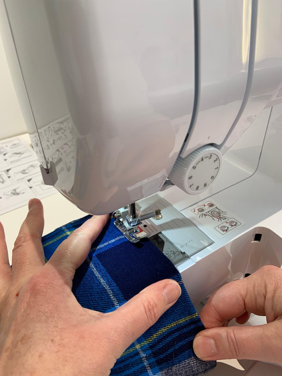 MidLibraries's tweet photo. It's #GreenLibrariesWeek! 📗 ♻️
Our #GreenFocus is our new Lend & Mend Hub in #Gorebridge Library. Use our equipment to mend tears, take up a hem, or make something new! Here, Lauren and Fiona shortened the sleeves on a shirt.
#LendandMend #ReduceReuseRecycle #GreenInitiatives https://t.co/TLhBvJ6TR0