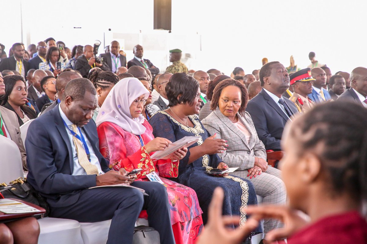 MjengoKE's tweet photo. Governor Waiguru's ability to unite governors under a common goal is evident in her re-election through consensus. Her collaborative approach as #ChairCOG promises cohesion and progress among Kenya's counties. @AnneWaiguru https://t.co/FiPK8ng50Q