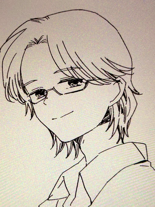 眠気に負けて絵が描けない…

これは昨日👓の日だったっぽいので過去好きだった👓キャラ考えていたけど思いつかずとりあえず楽俊は眼鏡が似合うよねという結論に至った結果の楽俊 