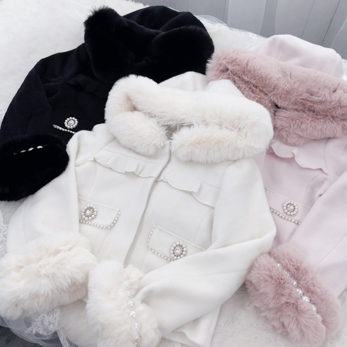 🤍𝕔𝕠𝕞𝕚𝕟𝕘 𝕤𝕠𝕠𝕟🤍／ ￣￣￣￣￣￣￣￣ ✓ポケットパール付き