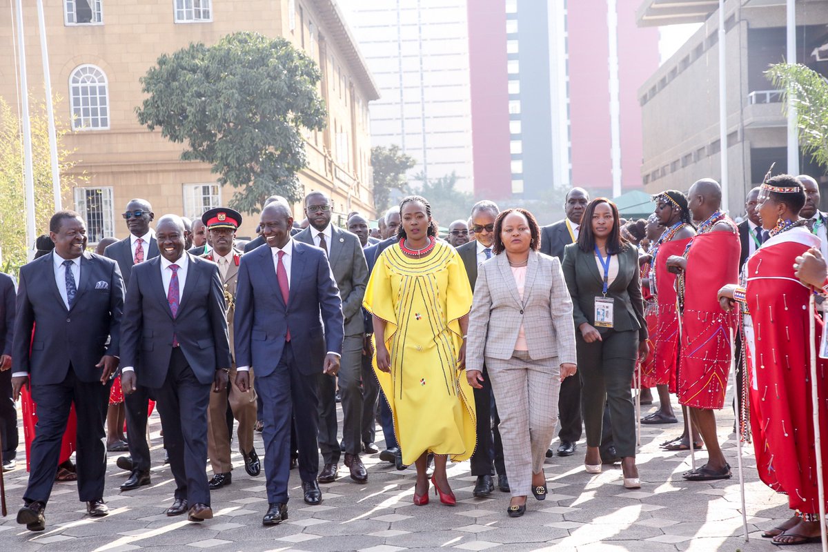 Mercynicky_'s tweet photo. Governor Anne Waiguru: A LEADER WITH VISION.
Today Governors have entrusted Governor Anne with a second term as #ChairCOG
Waiguru who is also serving her second term as governor has promised to look for ways to support counties in improving their own source revenue. https://t.co/DCF7wGRDIR