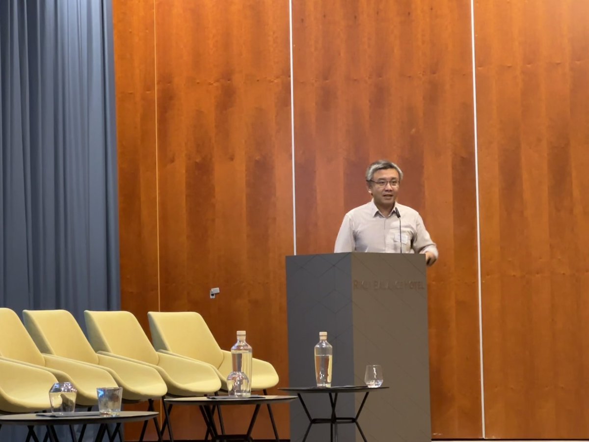 BGOOD_H2020's tweet photo. 📢 Up next at the #BGOODfinale is Xiaodong Duan of @AarhusUni_int with a presentation on data-driven #honeybee colony health status prediction using machine learning methods 👏🐝 https://t.co/5T3pLu9hdm