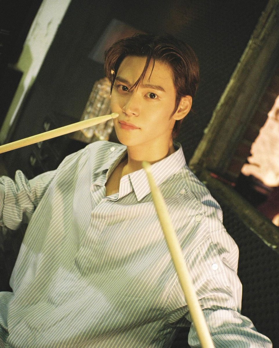 eunseokarchives's tweet photo. THIS EUNSEOK IS ONE FOR THE HISTORY BOOKS https://t.co/5x3K2WMngV
