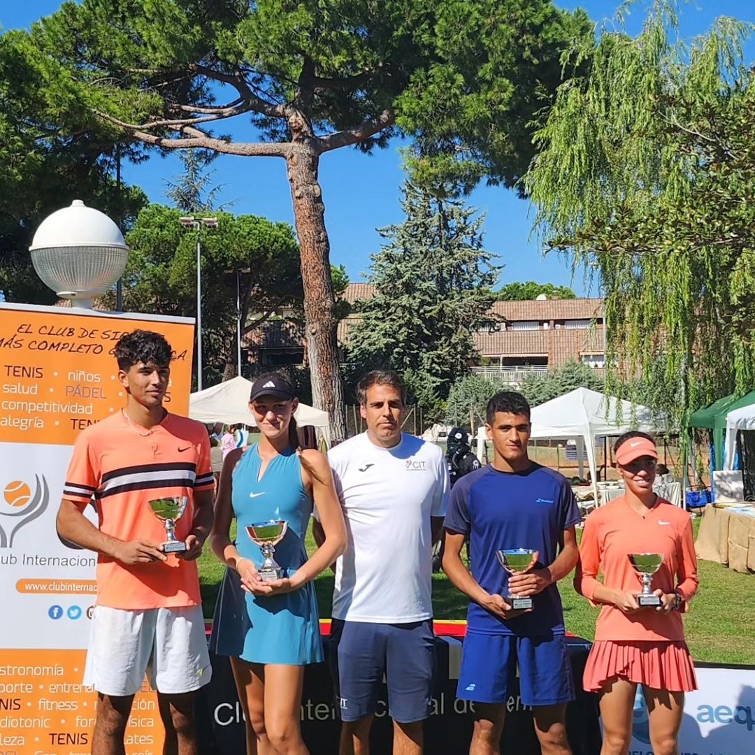 Tenis España tweet media