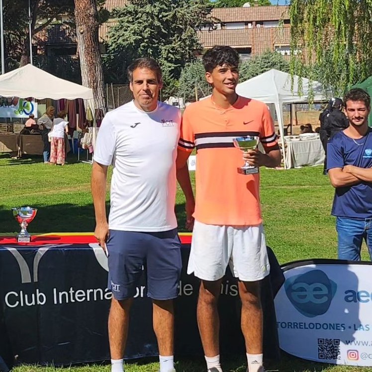 💥 El #1 cae en la final

🇪🇸 Bryan Hernández se ve superado por el marroquí Nizar Bouyacoub, que venía de la fase previa con plaza de lucky loser 🤯

🇺🇦 Sofia Kryvoruchko se llevó el cuadro femenino del #ITF J60 de Majadahonda

📲 rfet.es/es/noticia/fin…

📸 <a href="/ClubInterTenis/">ClubInternacional</a>